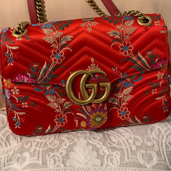 Meet your Posher, Nina - Picture 3 of 6